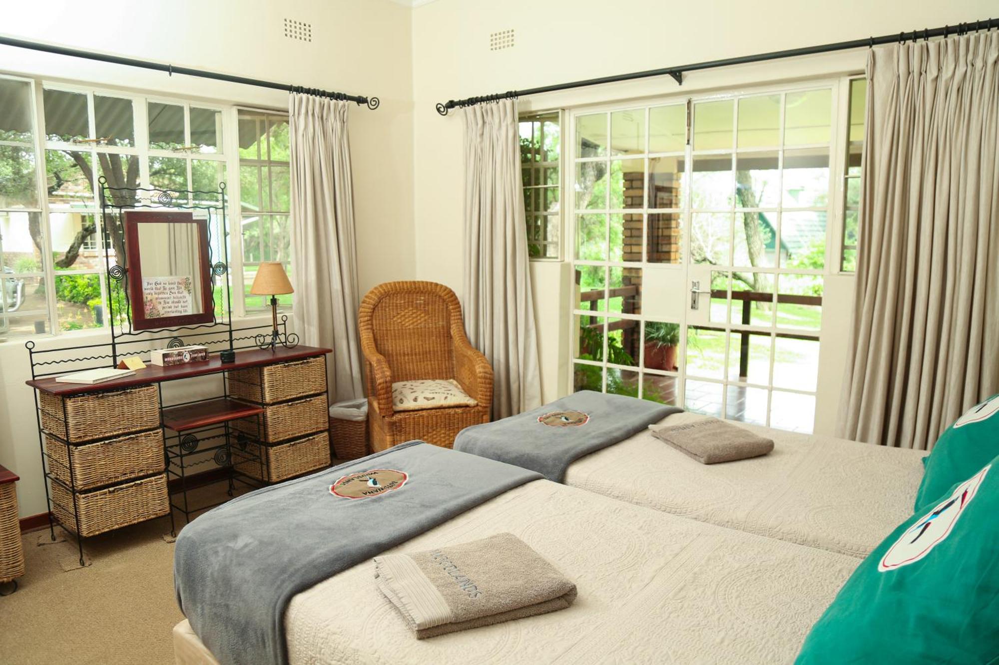 Woodlands Stop Over And Lodge Francistown Esterno foto