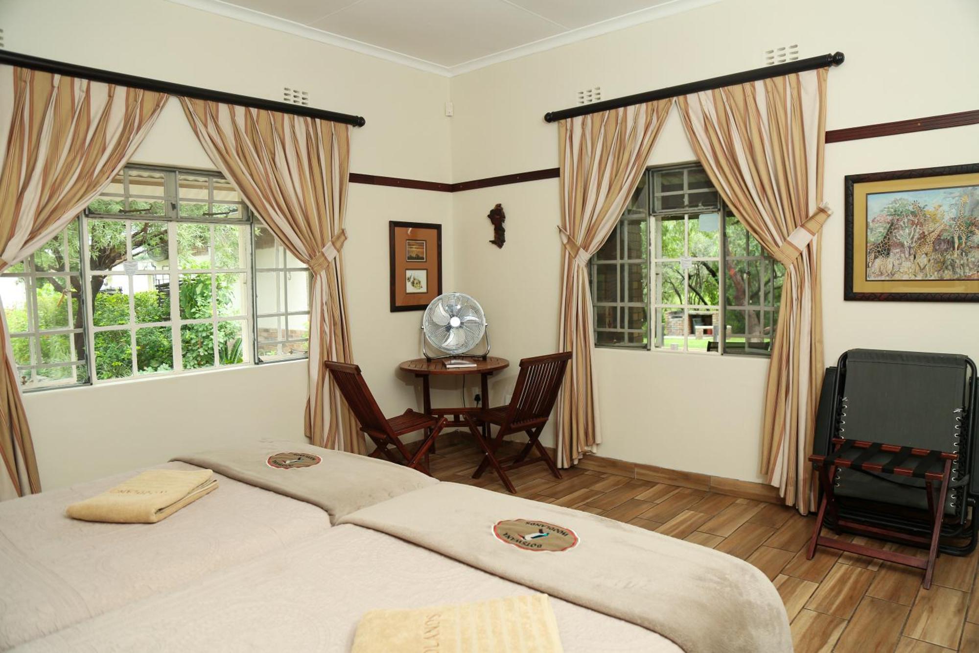 Woodlands Stop Over And Lodge Francistown Esterno foto