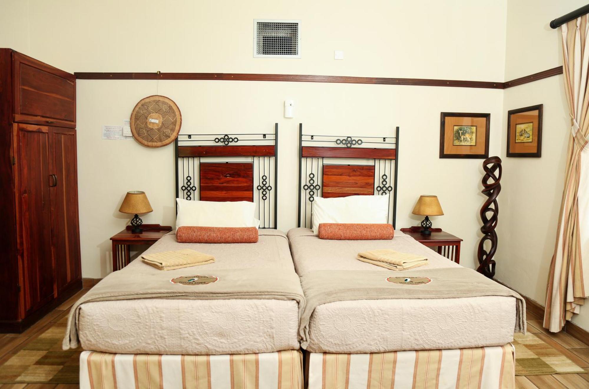 Woodlands Stop Over And Lodge Francistown Esterno foto
