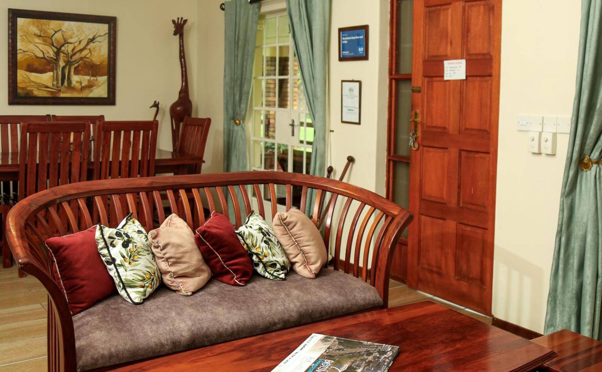 Woodlands Stop Over And Lodge Francistown Esterno foto