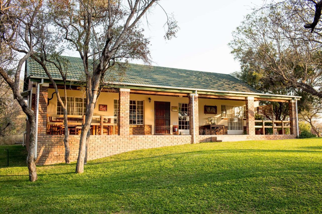 Woodlands Stop Over And Lodge Francistown Esterno foto