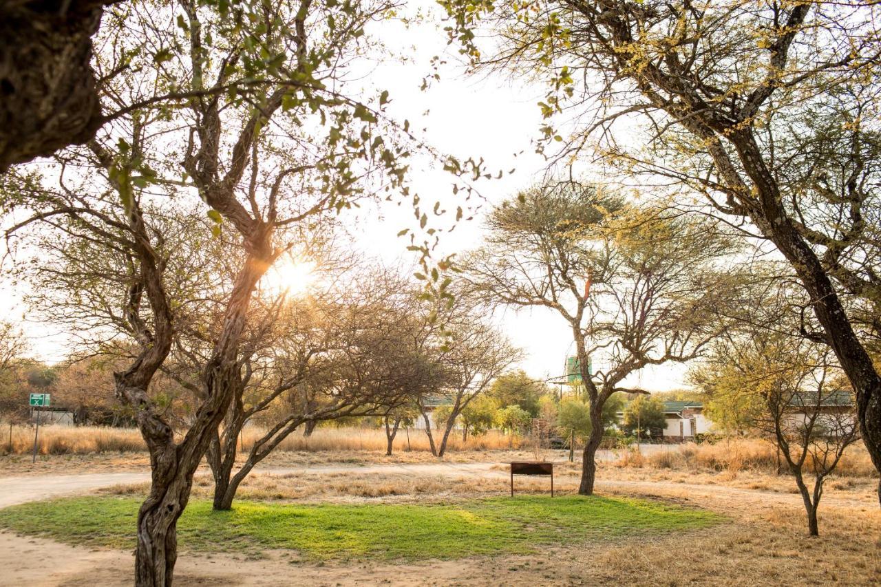 Woodlands Stop Over And Lodge Francistown Esterno foto